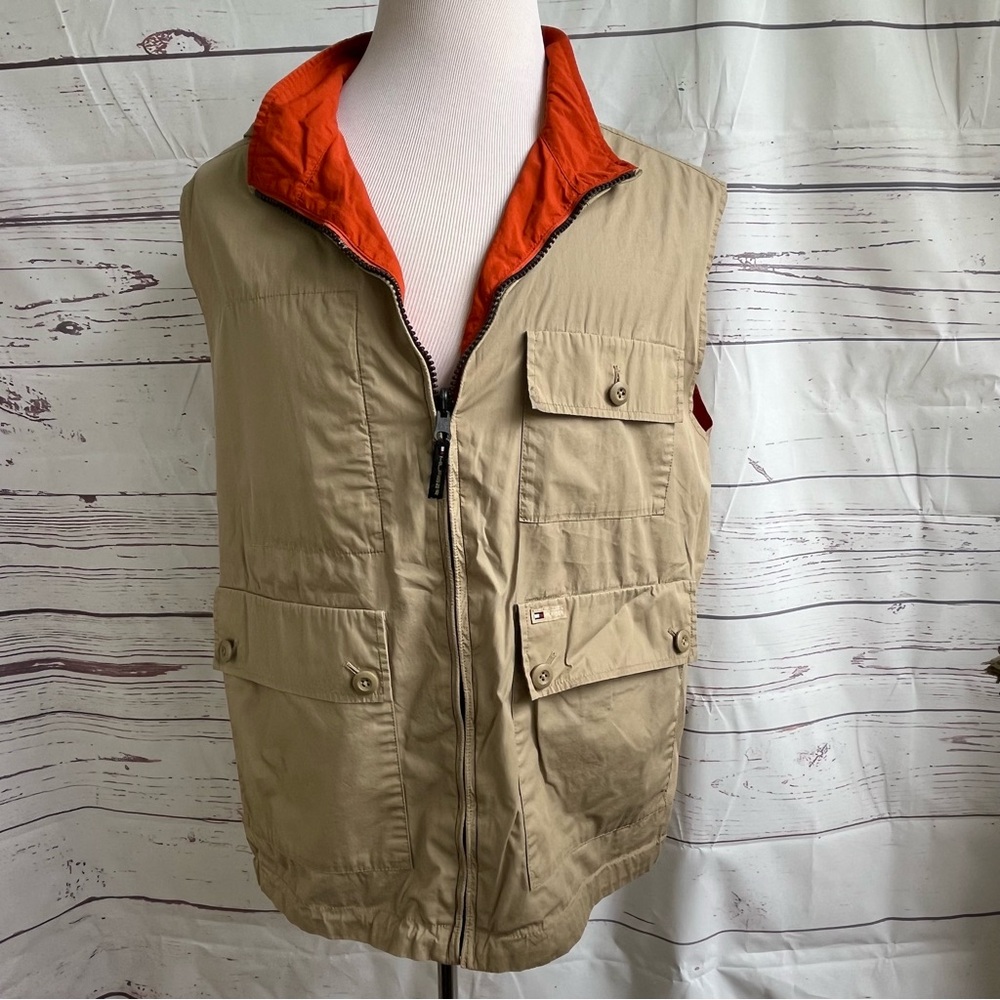 Tommy Hilfiger reversible cargo field vest size XL